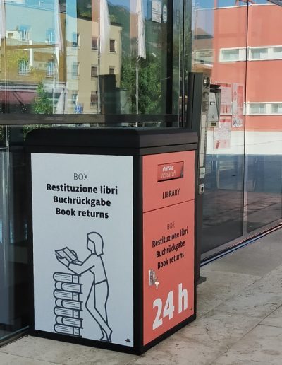 Installazioni, Book Return